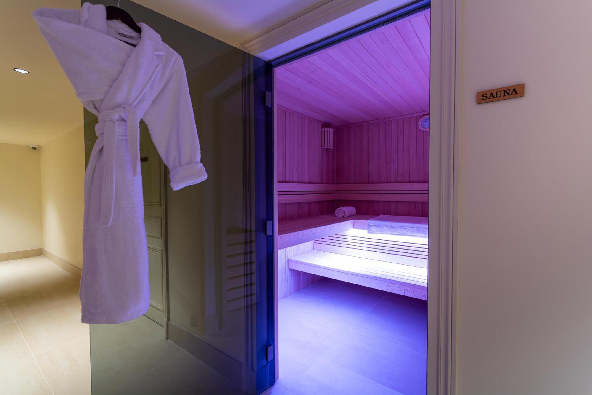 Hotel & Spa Napoleon Fontainebleau Kültér fotó